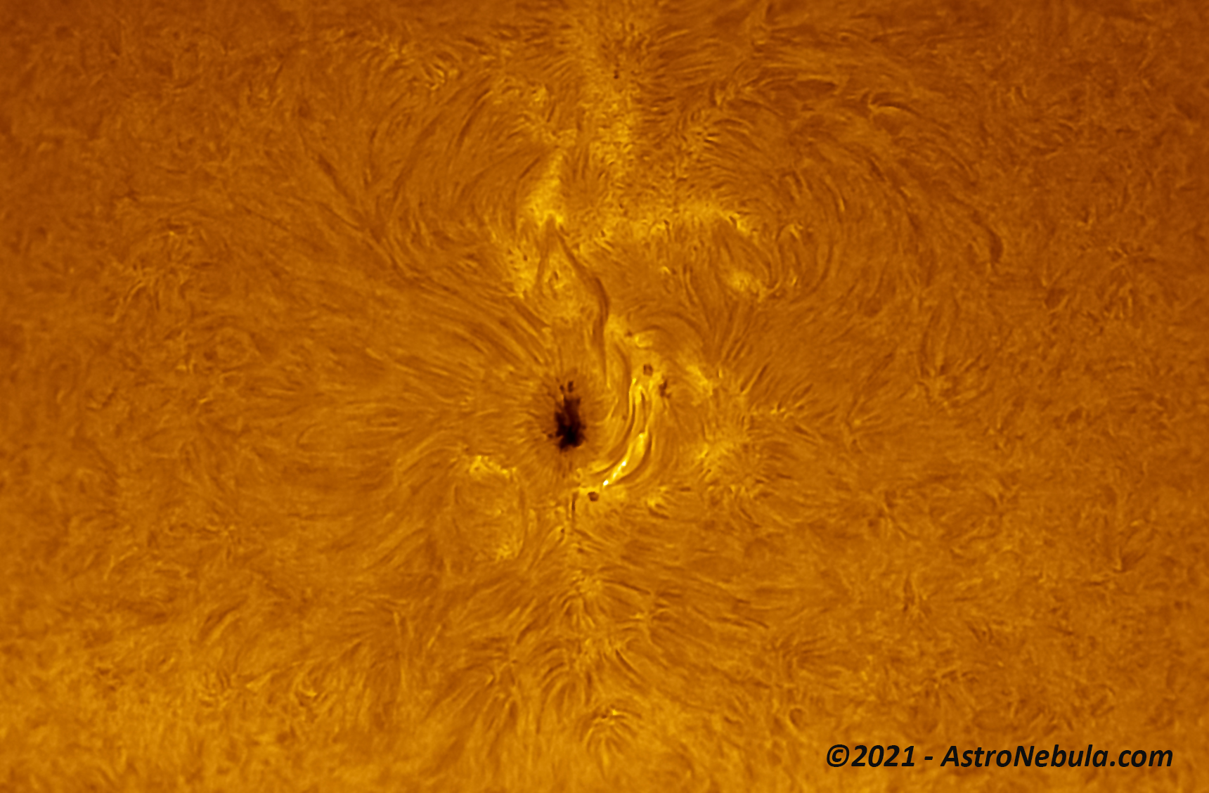Sunspot AR 2824 May 2021